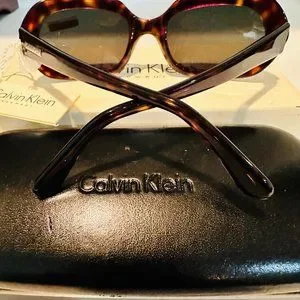 New Vintage Calvin Klein Oval Sunglasses in Dark Tortoiseshell (NWT) Metal Frame Oval Vintage Sunglasses for sale | eBay main image 3